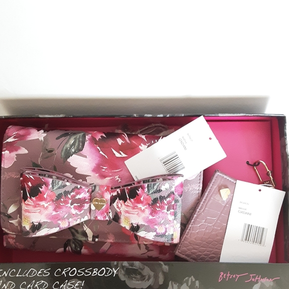Betsey Johnson Floral Crossbody & Card Case Boxed Set NWT - Picture 2 of 6